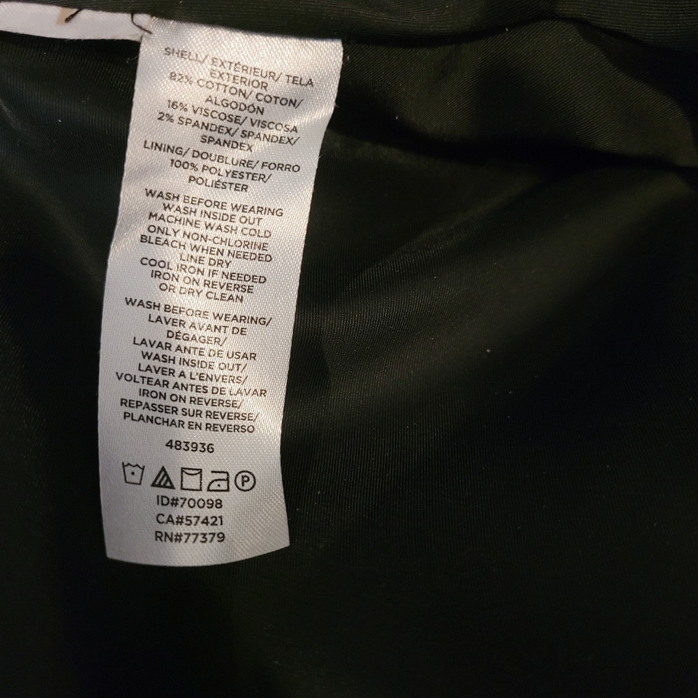 Ann Taylor Fully Lined Black Velvety Mini Skirt Size 4 - Picture 2 of 7
